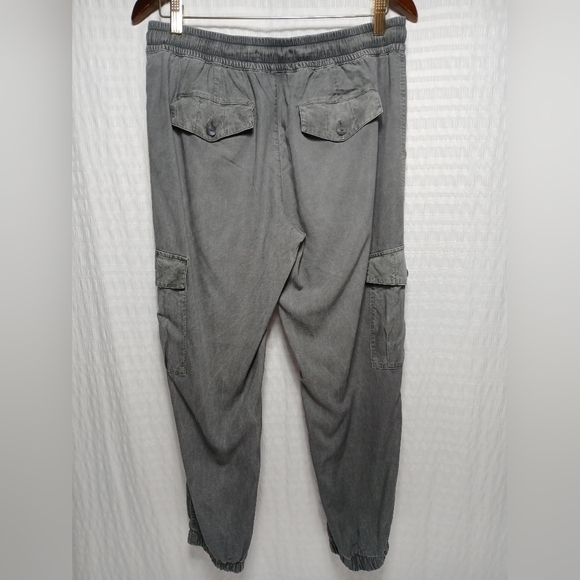 Anthropolgie Cloth And Stone  Tencel Ladies Cargo Jogger. Size S - Picture 3 of 7